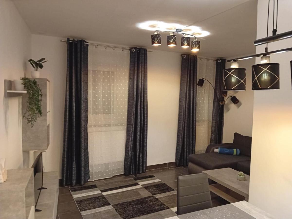 Klosterappartment Modling Bagian luar foto